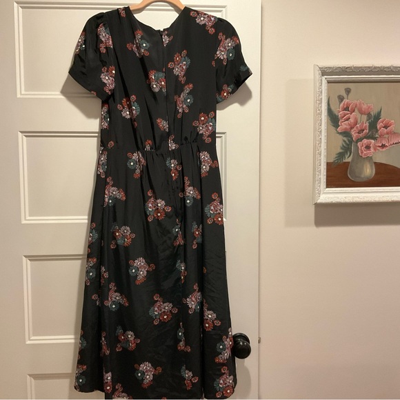 ModCloth Faux Wrap Dress - Picture 5 of 6